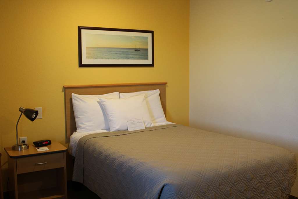 Amelia Extended Stay & Hotel - Near Amelia Belle Casino Morgan City Room photo